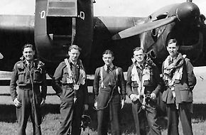 Whitley_crew_3.jpg