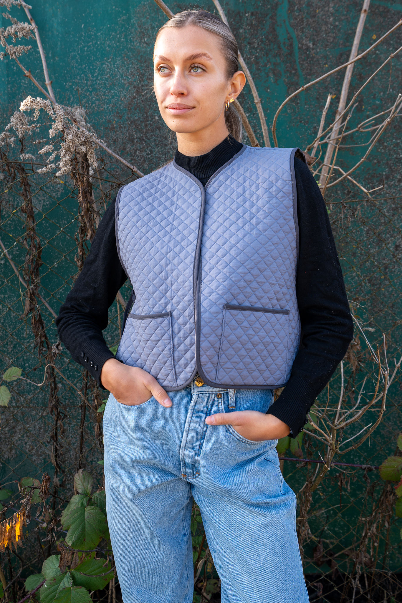 Vesta_šedo-modrá a modrá