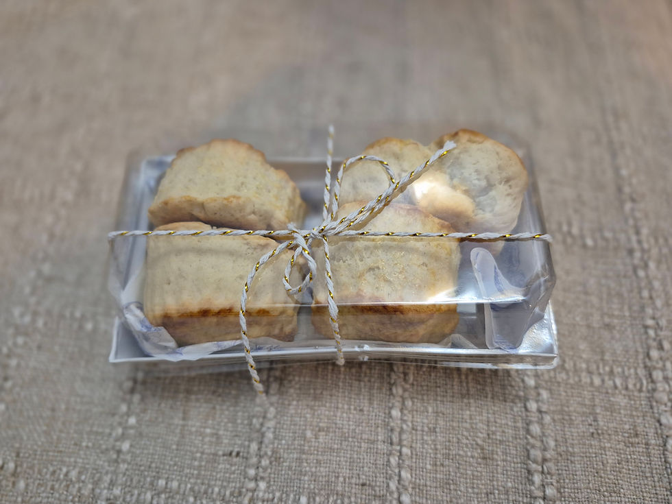 Thumbnail: afternoon tea box content