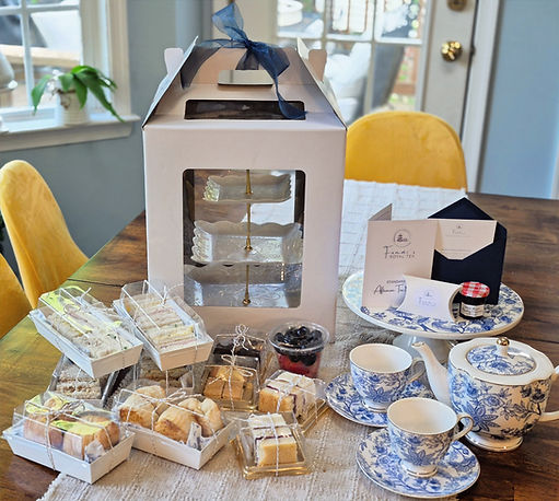 Deluxe afternoon tea box