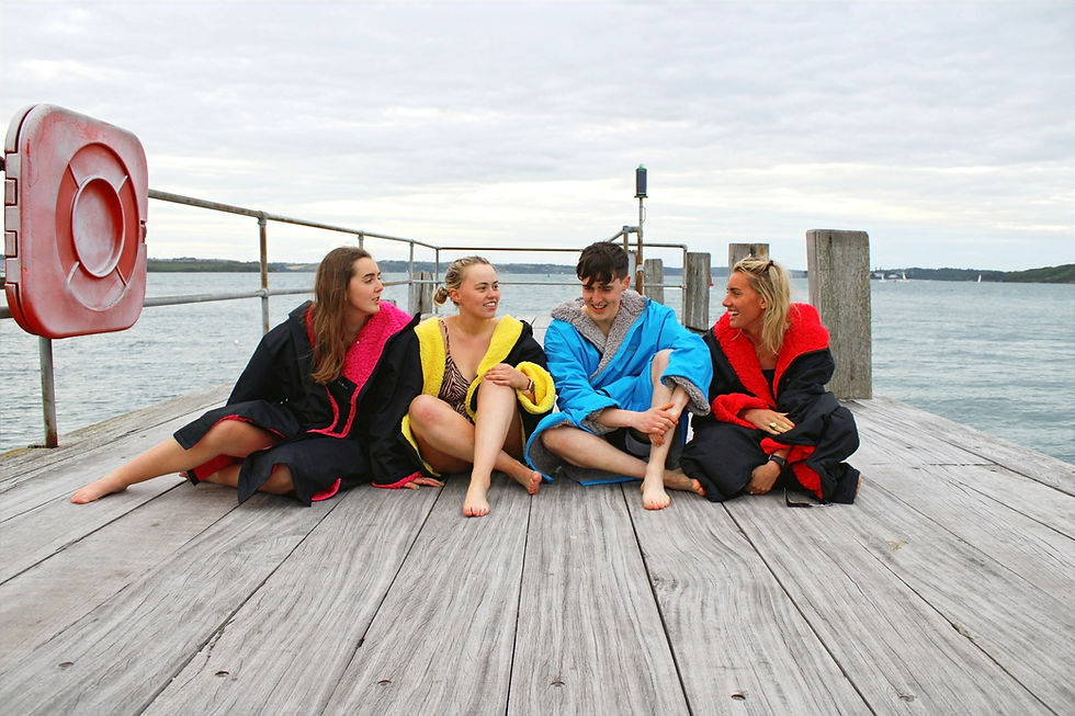Thumbnail: SaltRobe Black & Yellow