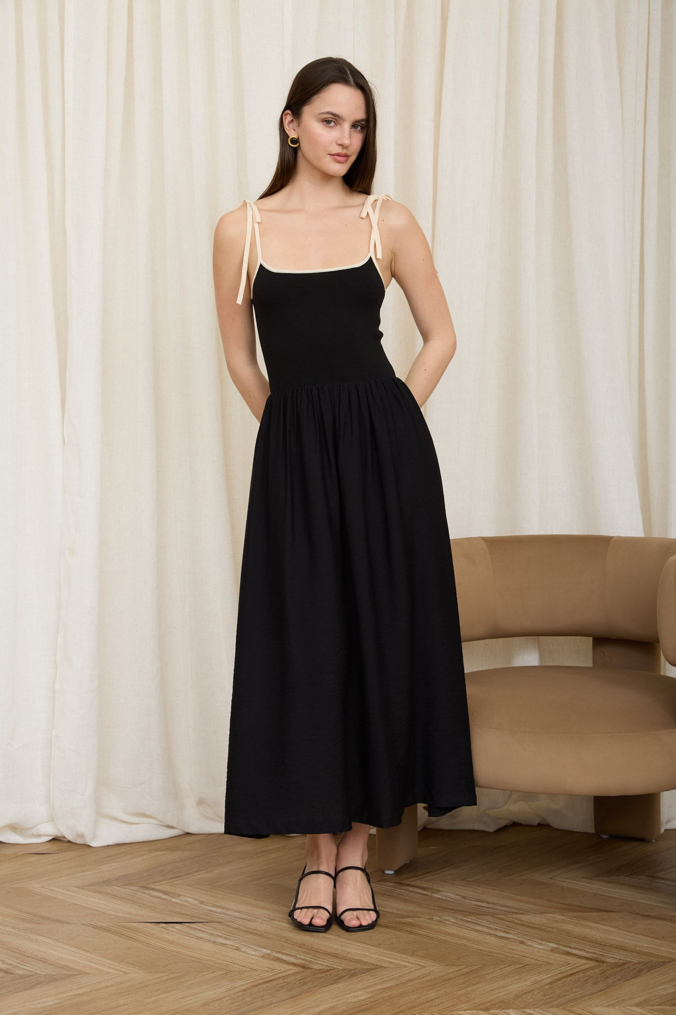 Noir Tie Dress