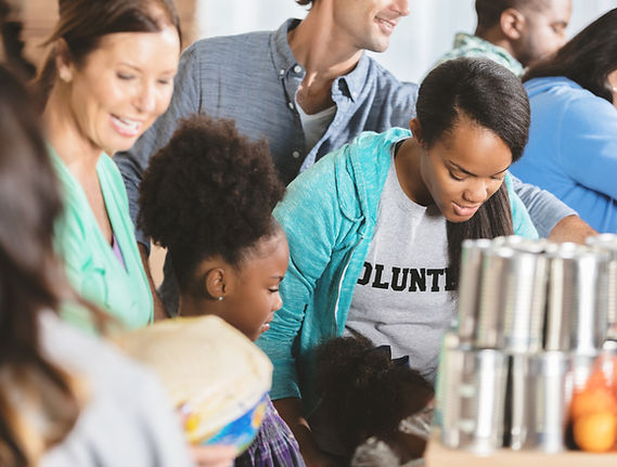 Voluntários no Banco Alimentar