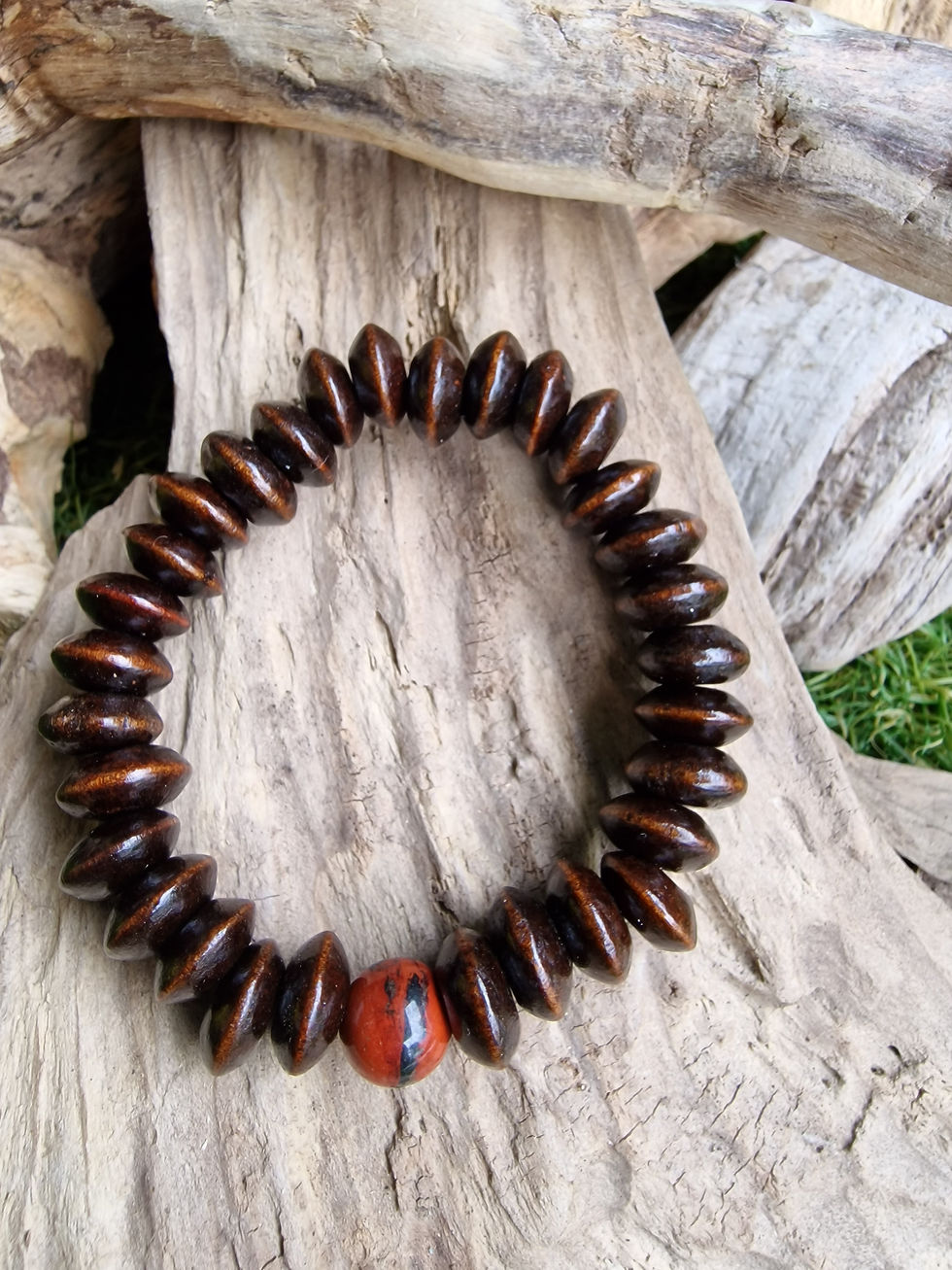 Miniature : Bracelet en bois et pierre de jaspe rouge