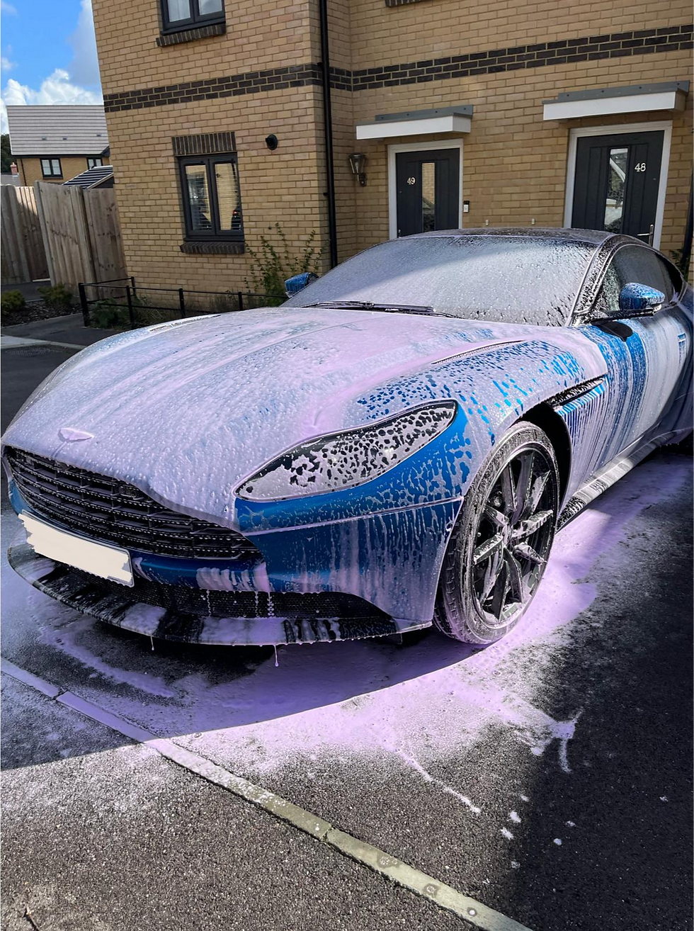 Aston snow foam
