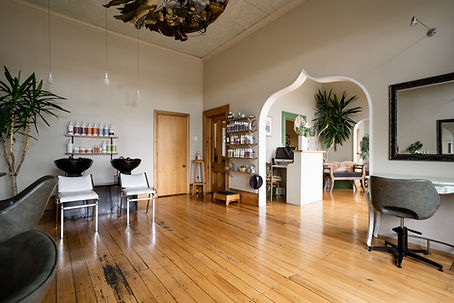 22.02.11_RenaissanceHair_Headshots_Photos_Ian_072 floor-edit.jpg