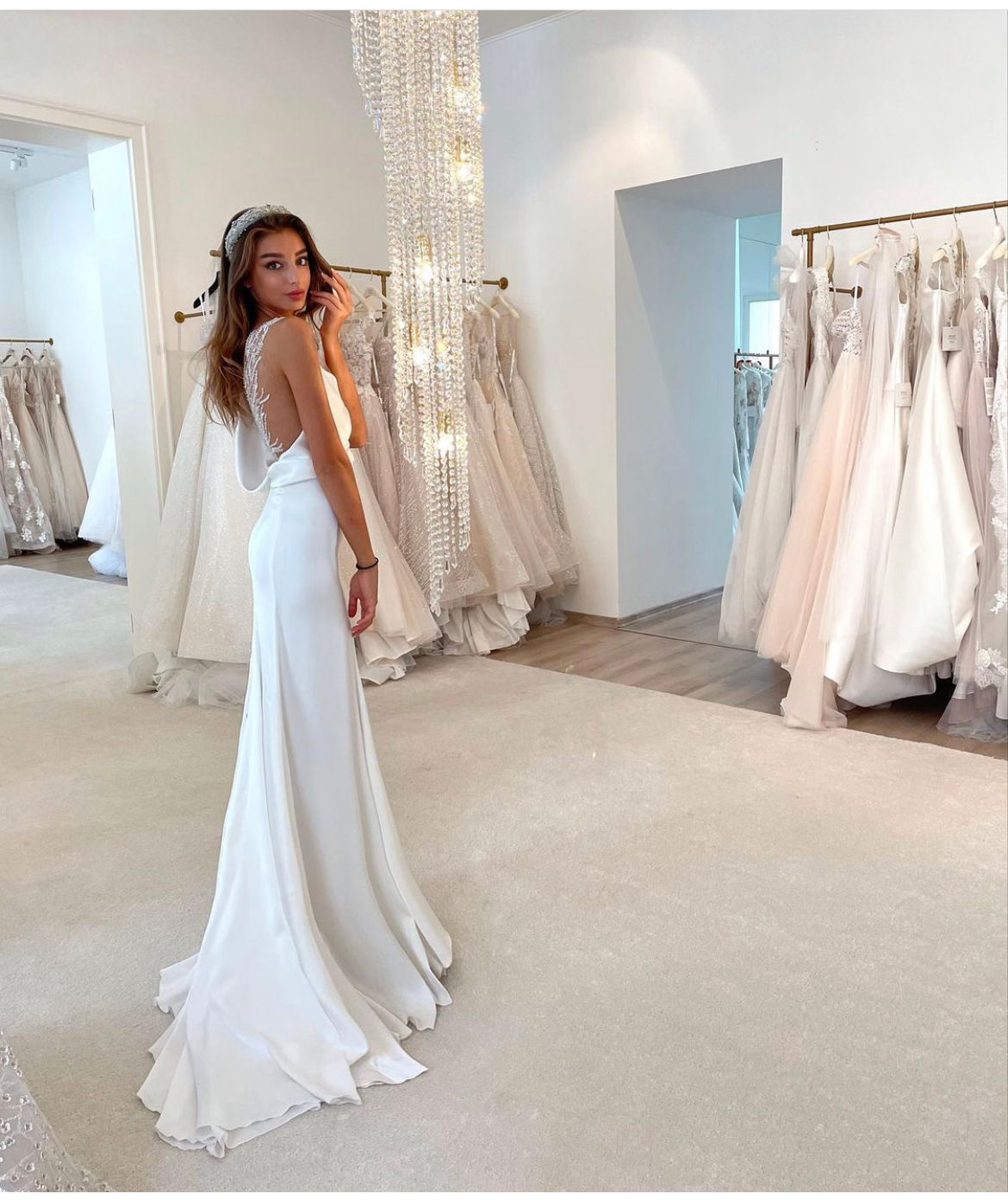 Atelier Pronovias JENNIFER