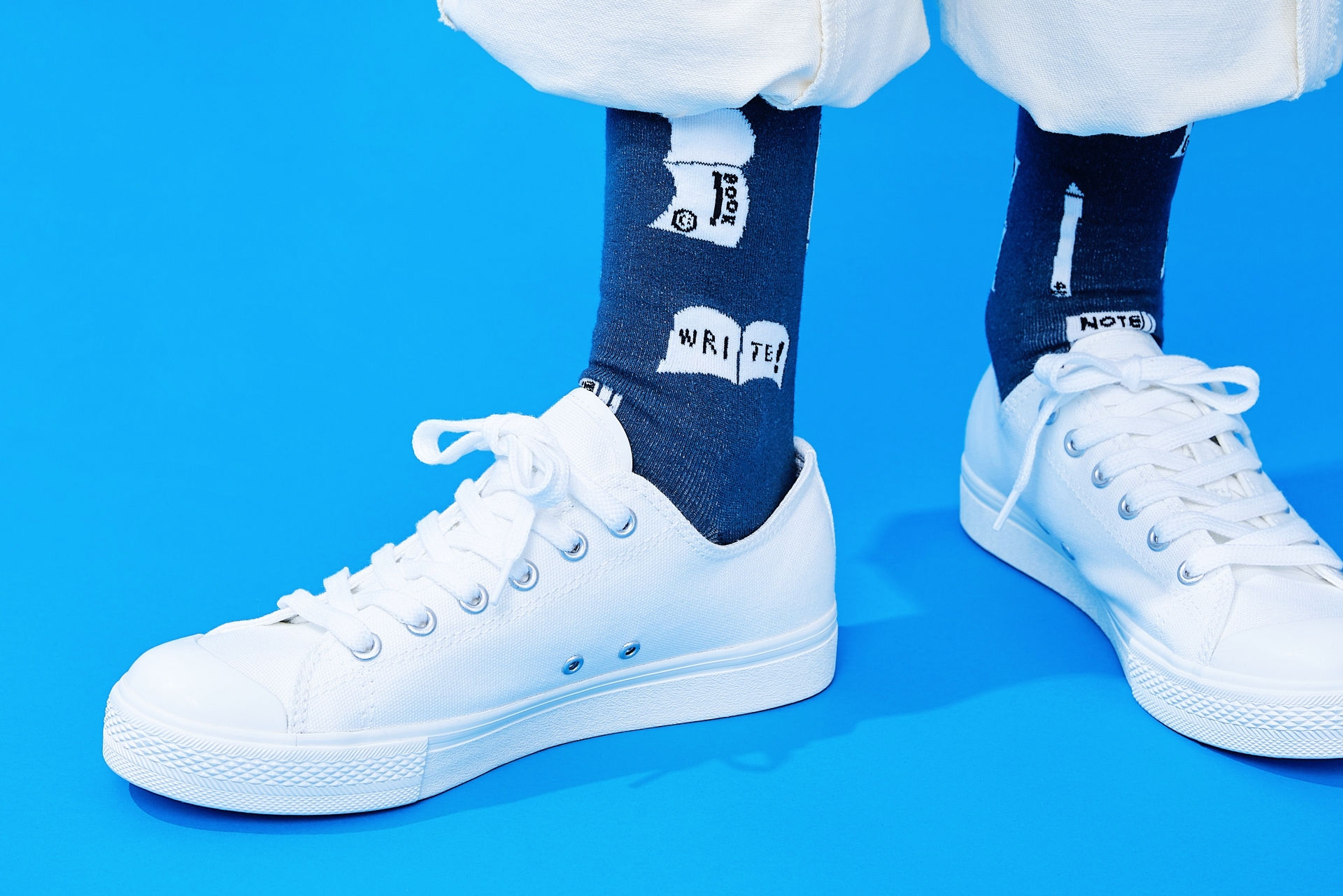 INAPSQUARE X Socks Appeal｜Book Love