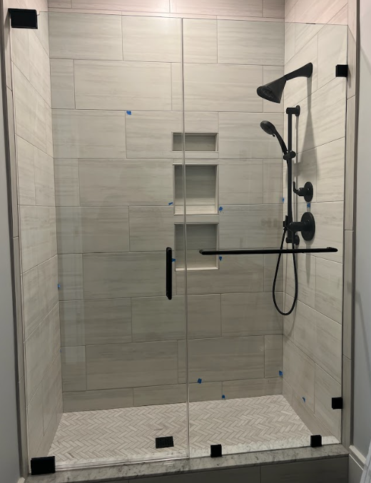 Why Frameless Showers Are the Top Bathroom Trend in the Shenandoah Valley