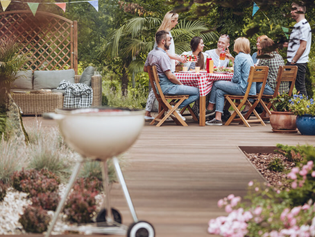 Hardscaping for Entertaining: Creating Outdoor Spaces for Family and Friends