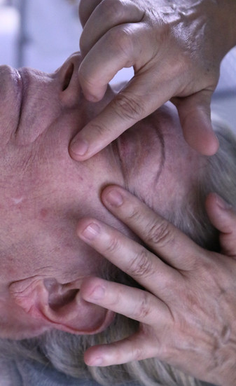 advanced esthetics massage treatment for facial sculpting