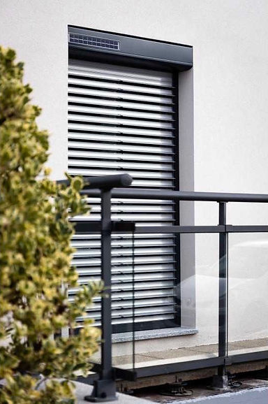 volet-roulant-sur-mesure-motorisé-vosges-lorraine