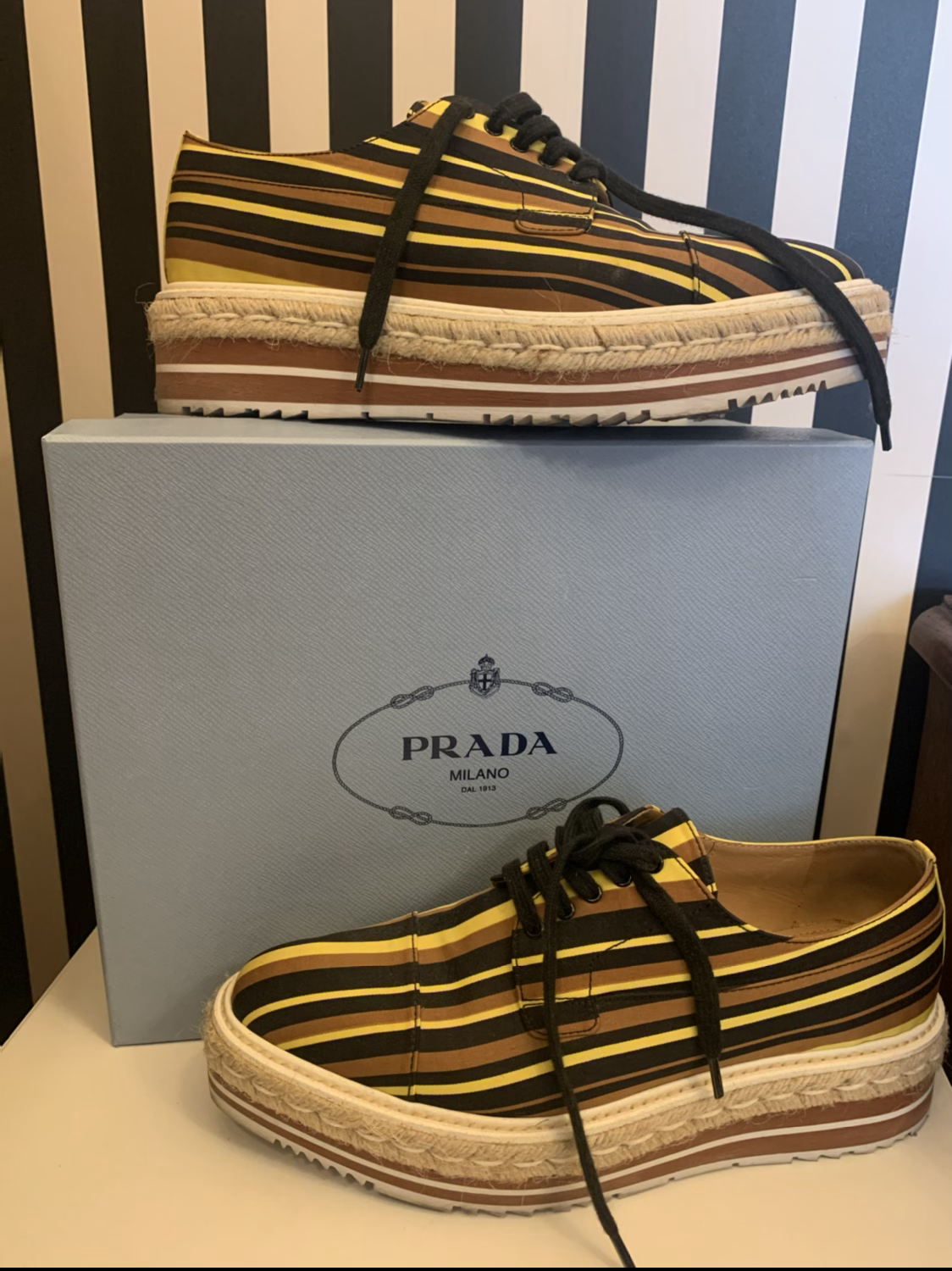 Prada scarpe stringate 