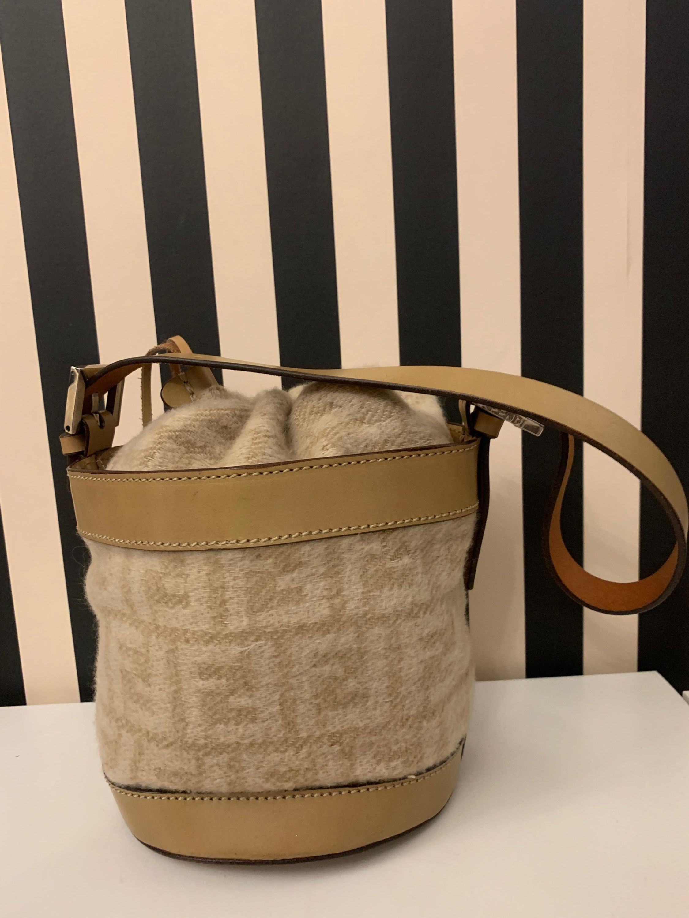 Fendi secchiello in cashmire usato