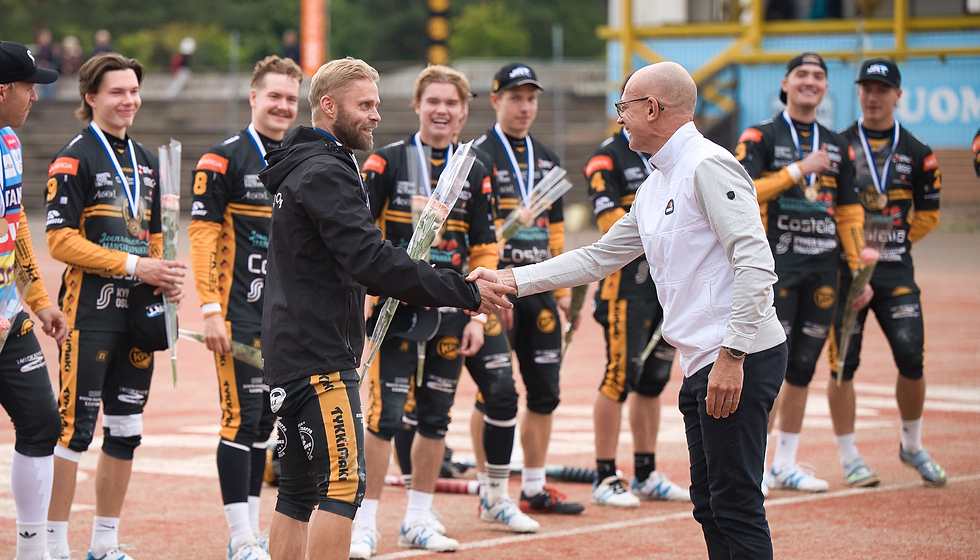 Matti päätti uransa pronssiseen mitaliin miesten Superpesiksessä kauden 2025 viimeisessä ottelussa Vimpelin Vetoa vastaan. Matti saavutti pääsarjatasolla komeasti viisi SM-hopeaa ja viisi SM-pronssia. Kuva Vesa Sailio