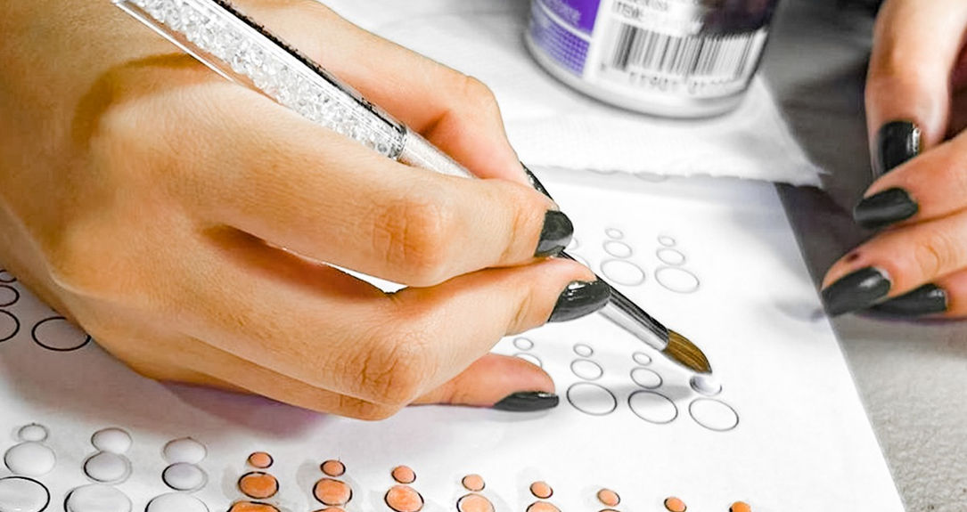 Curso de uñas en Lima B&W Academy