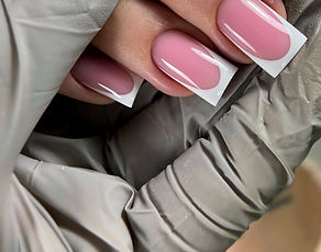 nails