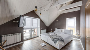 Clean modern Toronto Airbnb bedroom apartment ready for guests, illustrating professional Airbnb turnover cleaning services.