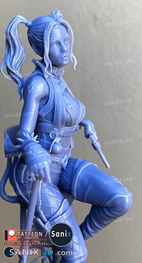 Thumbnail: Harley Quinn - 1 x Unpainted Large Scale 3D Resin Printed Model Kit + Base - SAN