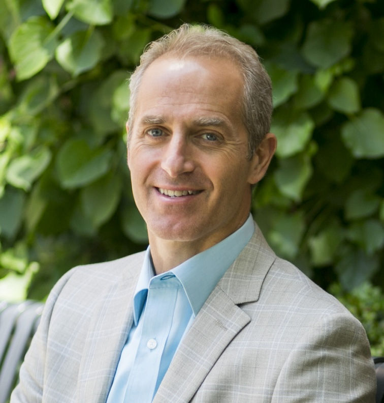 Mozaffarian Headshot - cropped.jpg