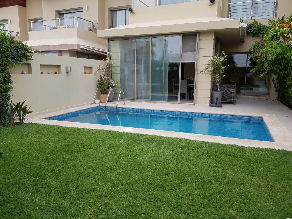 BOUSKOURA Villa on golfing estate 4 bedrooms