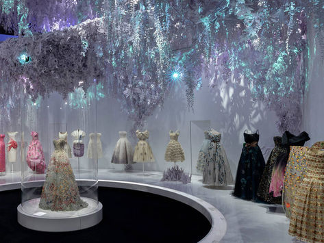 "Dior, designers of dreams"