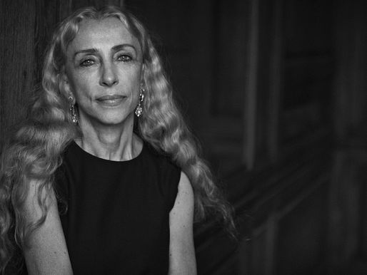 Franca: Caos y Creación