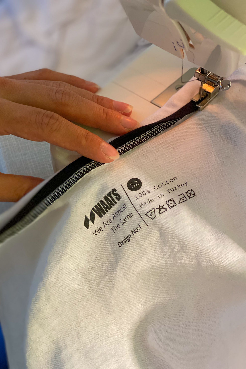 Küçük resim: Unisex T-Shirt • Design No: 1 • Beyaz