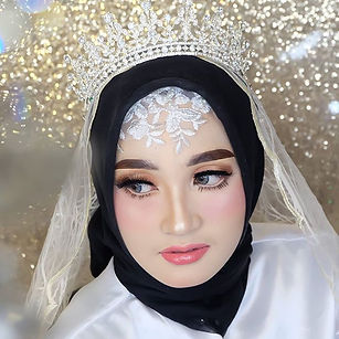 Basic to pro makeup course_Brushed by _t
