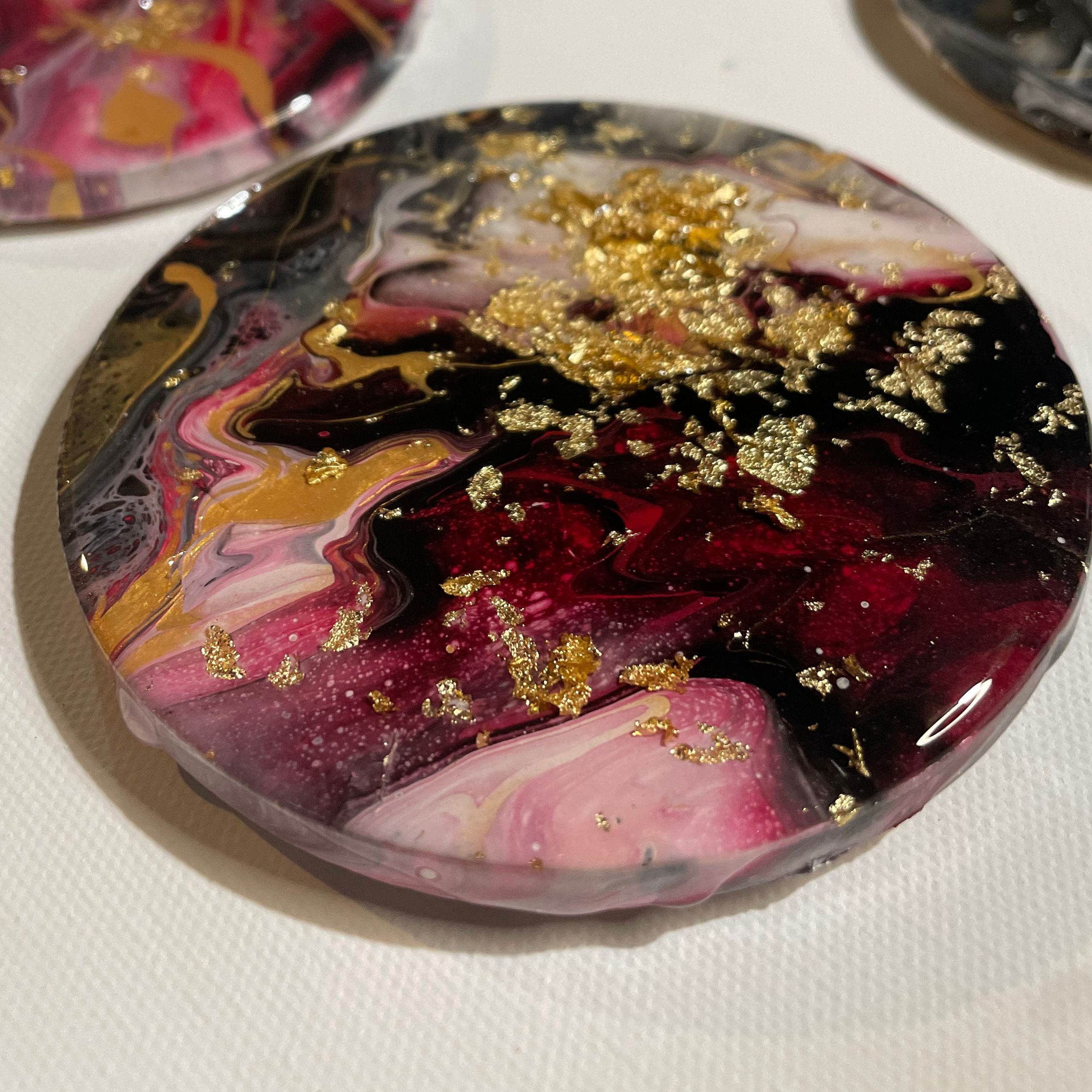 4pc Red, black & white coaster