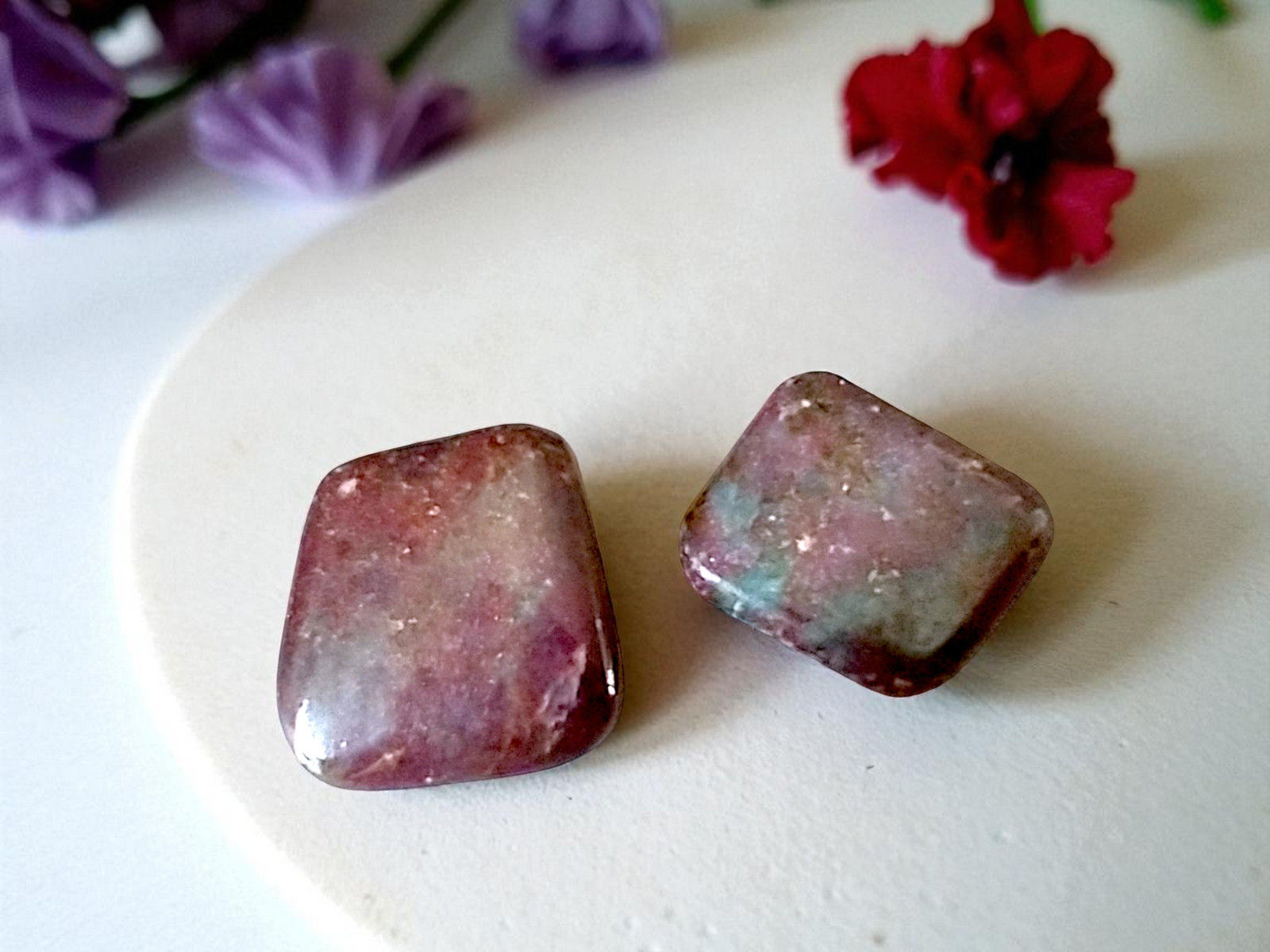 Rubin i kyanitt tromlet stein 25 mm