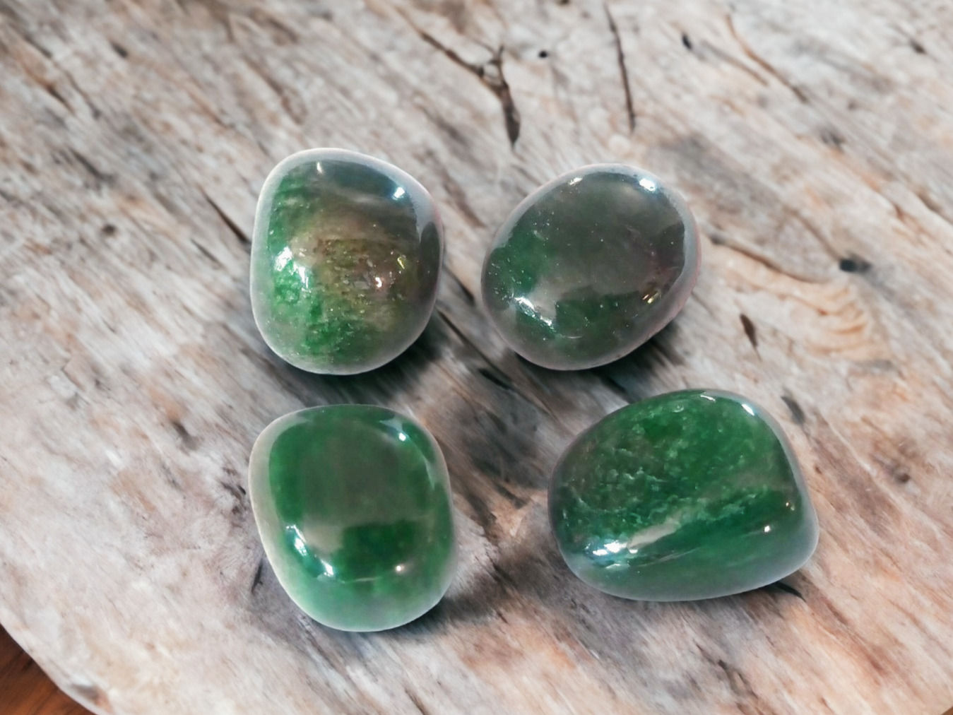 Fuchsitt tromlet stein 20-25 mm