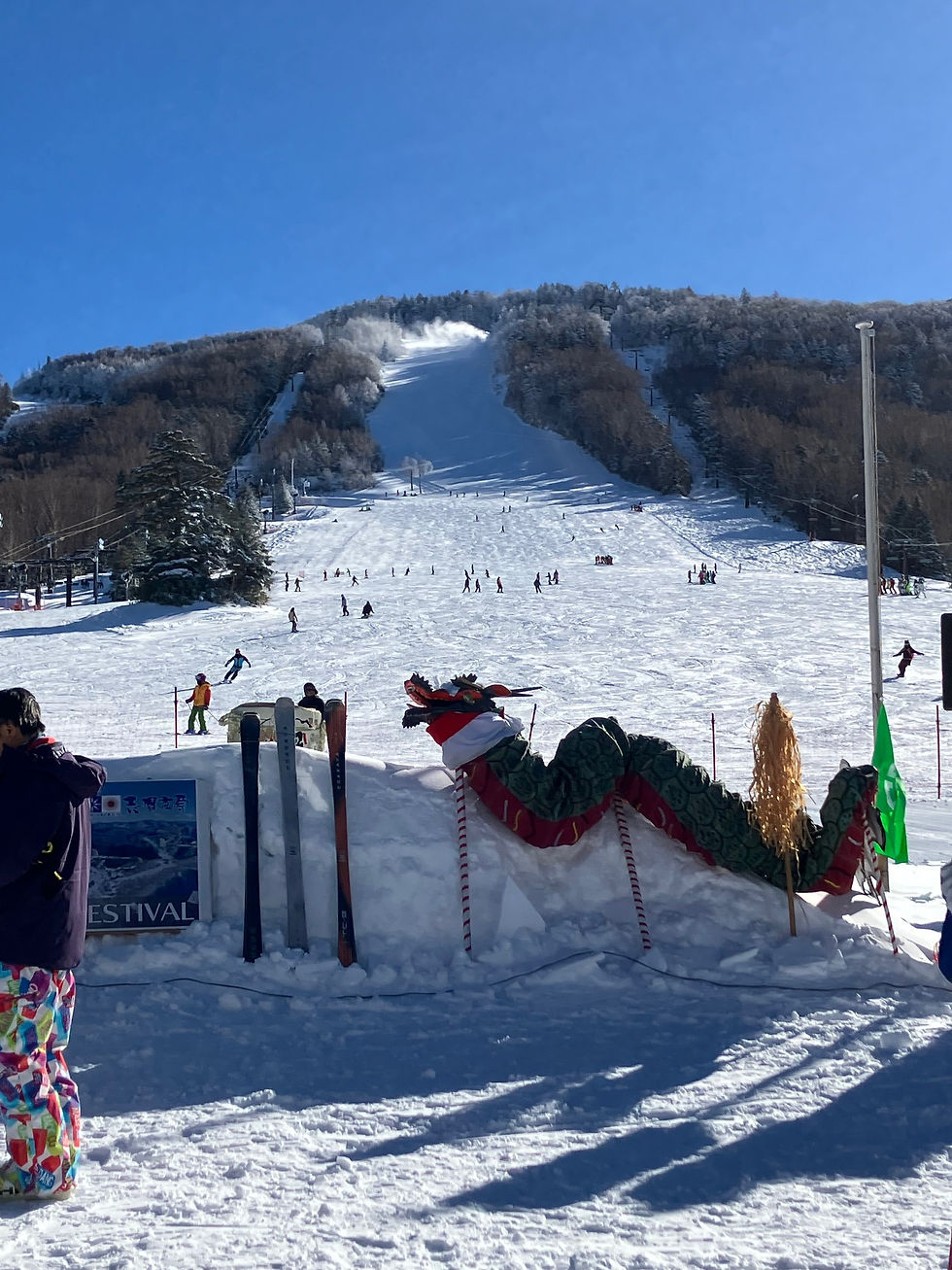 青い空、たっぷりの雪、一の瀬ファミリースキー場