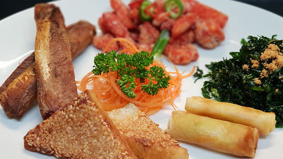 No:1 Eastern & Original Hors D'Oeuvres - For Two Persons 两人拼盘