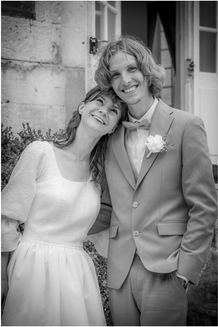 Couple heureux, photo en noir et blanc