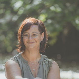 Spürst du viel, aber dir fehlt manchmal die Klarheit, was es bedeutet? Im Feldlesen Basic Workshop lernst du, deine innere Stimme bewusst wahrzunehmen und dein Bauchgefühl aktiv zu nutzen. Verständlich, praktisch und direkt in deinem Alltag anwendbar