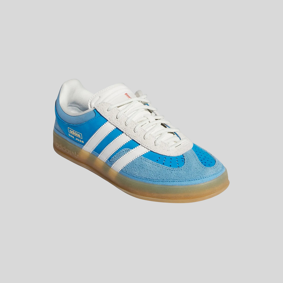 Zapatillas Adidas azules, diseño clásico