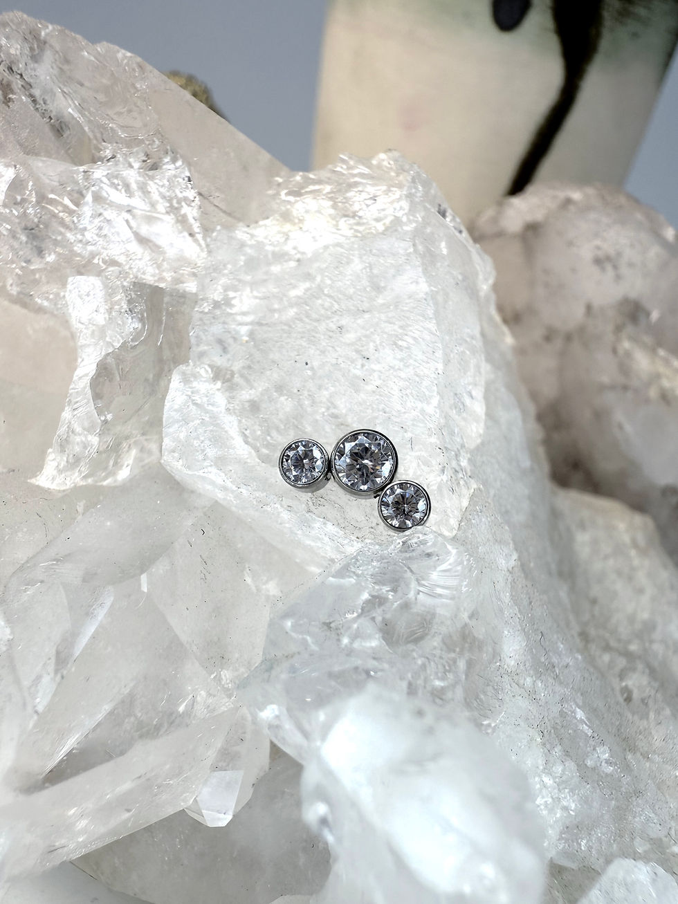 Thumbnail: Top three pickups with zirconia (16g string)