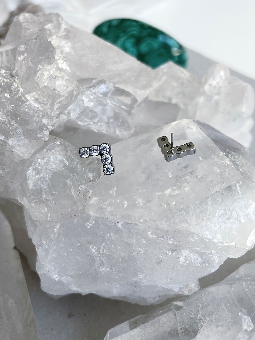 Miniatura: Top Artemis cinco zirconias (pin)