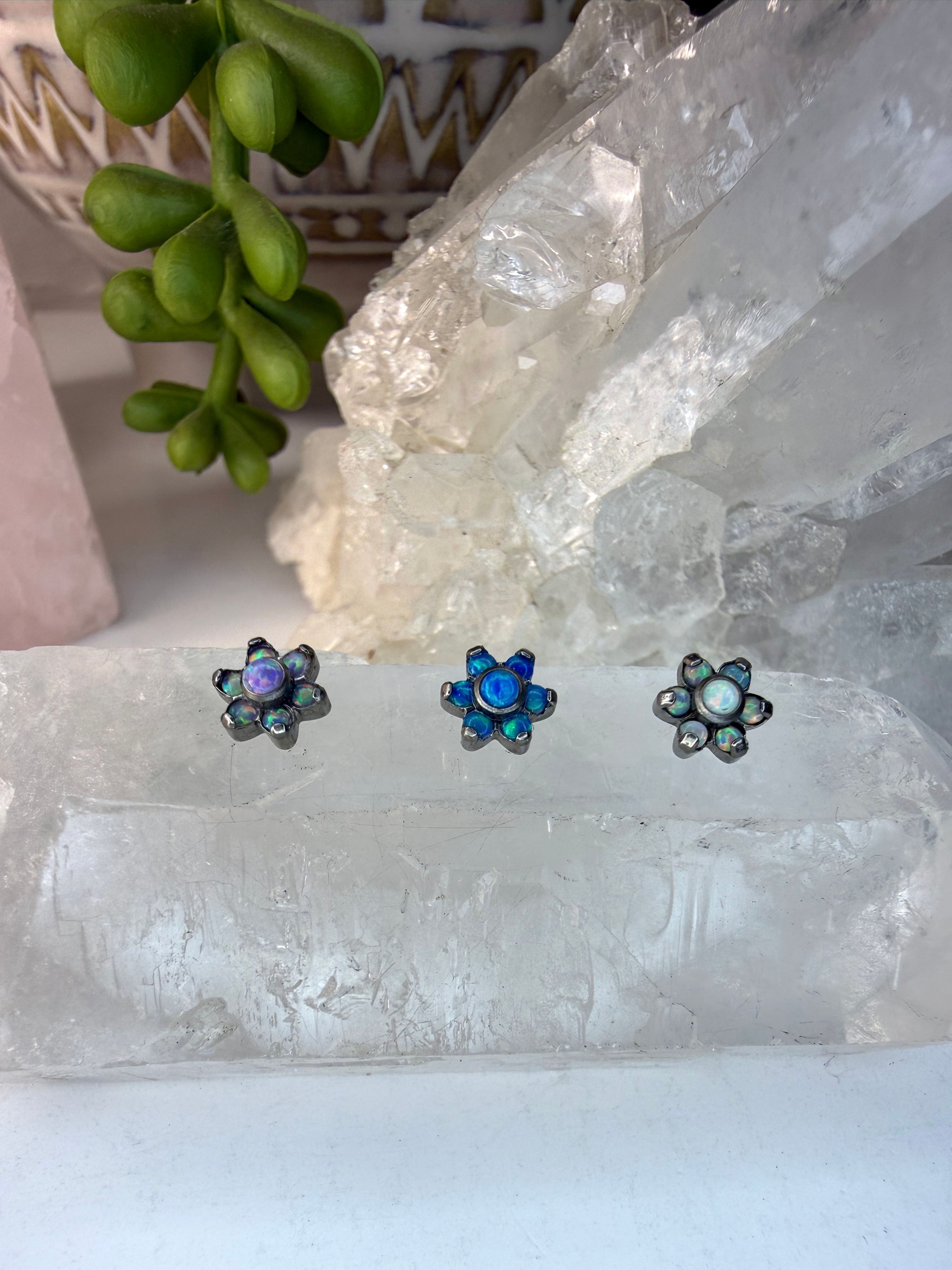 Top flor ópalo seis pétalos (cuerda 16g)