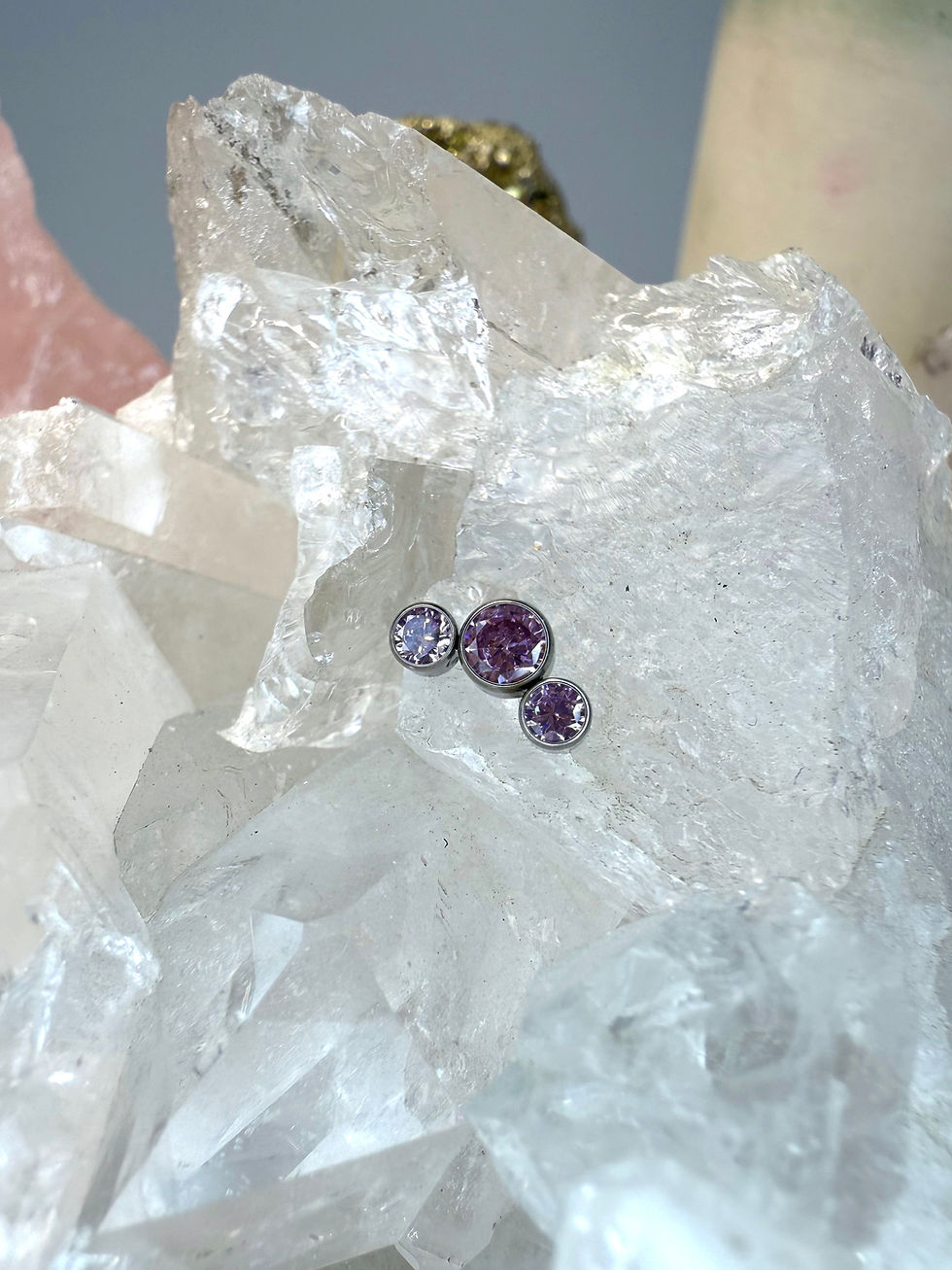 Thumbnail: Top three pickups with zirconia (16g string)