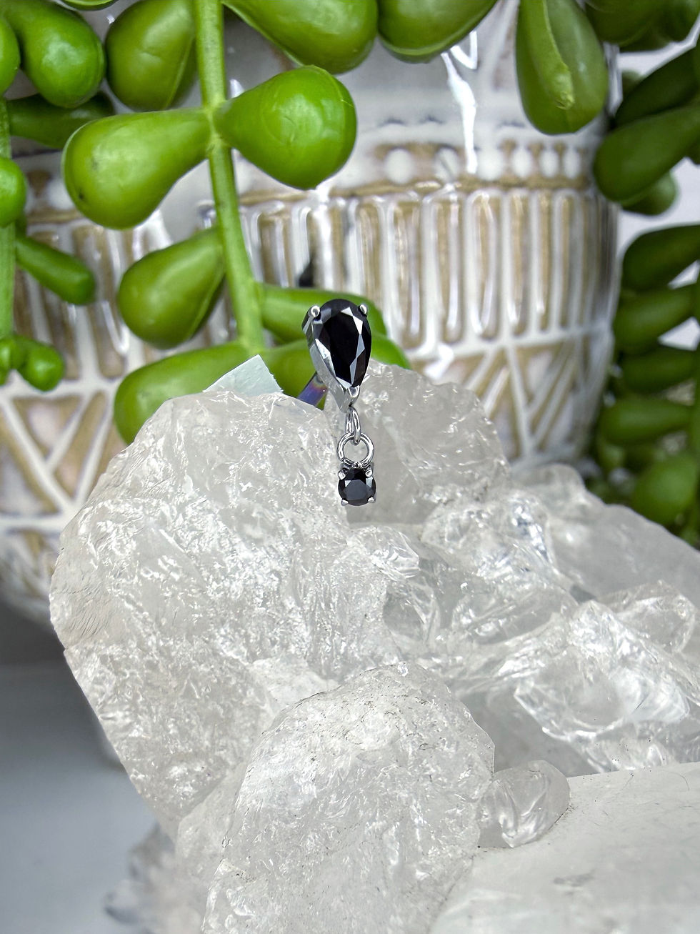 Miniatura: Top colgante gota con zirconia negra (16g)