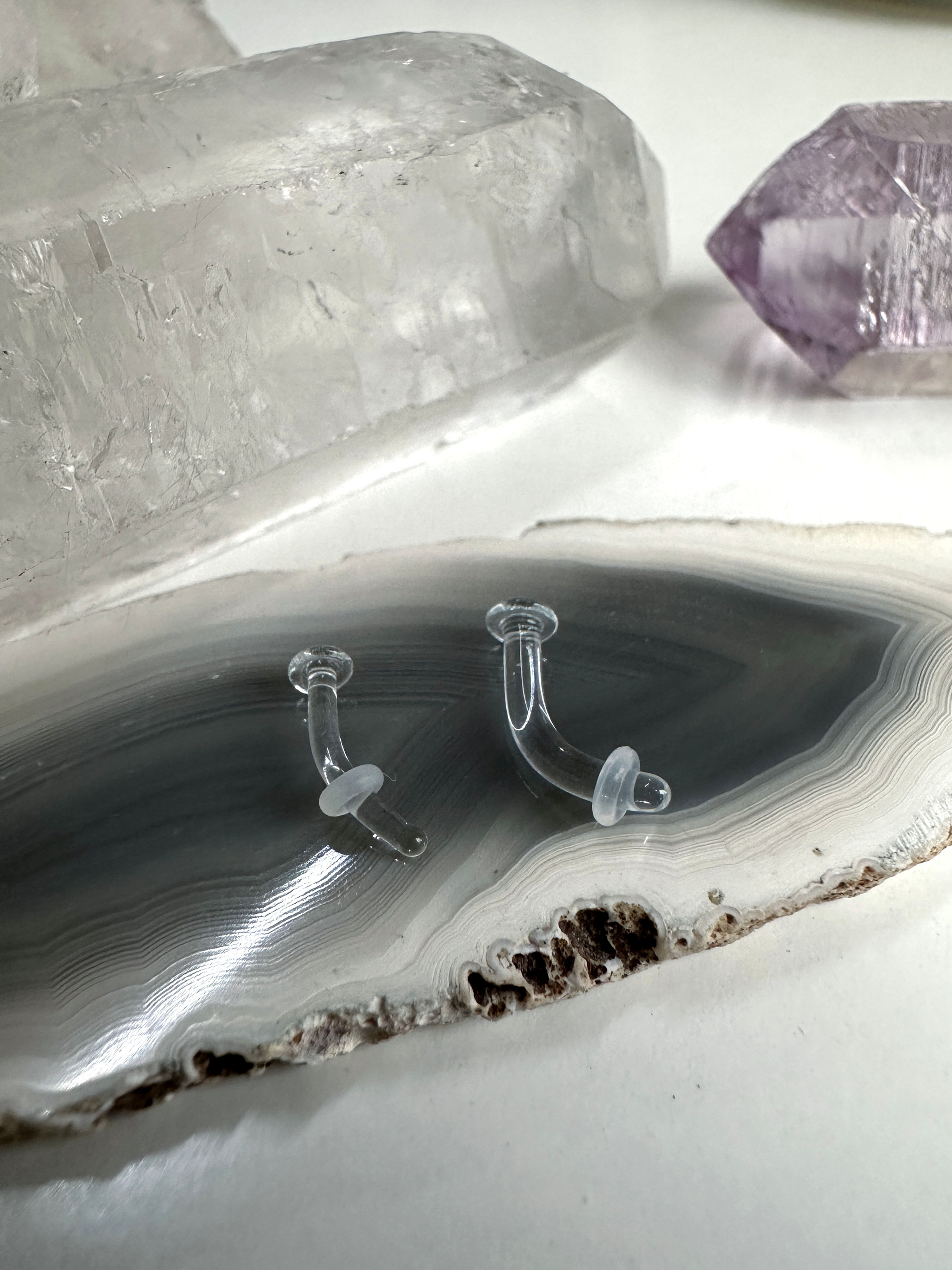 Retenedor barbell curvo de vidrio (16g y 18g)