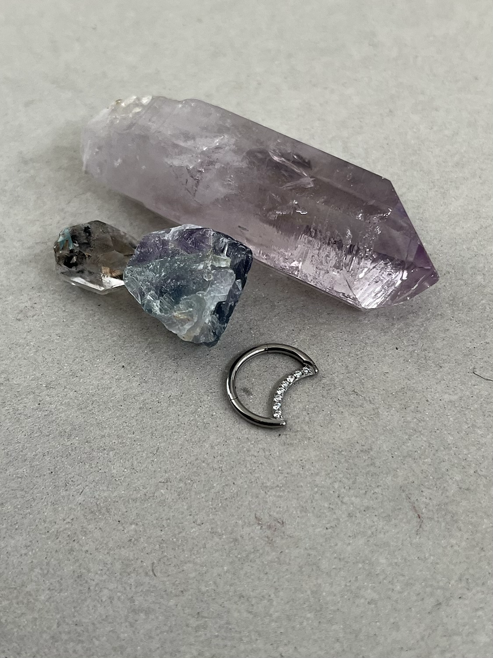 Thumbnail: Moon hinge ring with zirconia