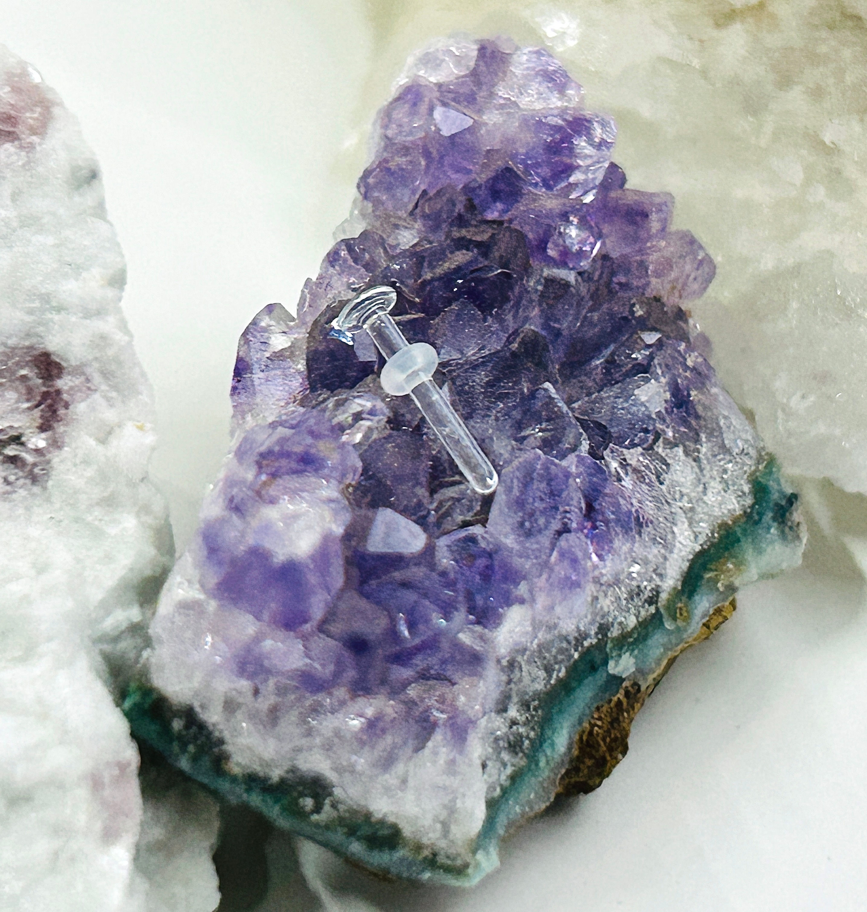 Retenedor labret de vidrio (16g y 18g)