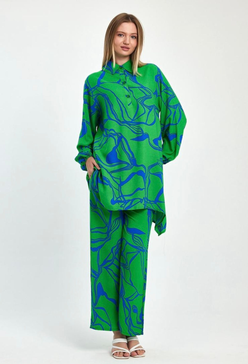Thumbnail: Copy of ABSTRACT PRINT LONGLINE SHIRT & WIDE LEG CO ORD SET IN BLACK
