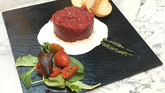 Tartare di manzo con stracciatella D'Andria