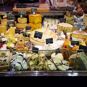 vetrina_formaggi_chiù.jpg