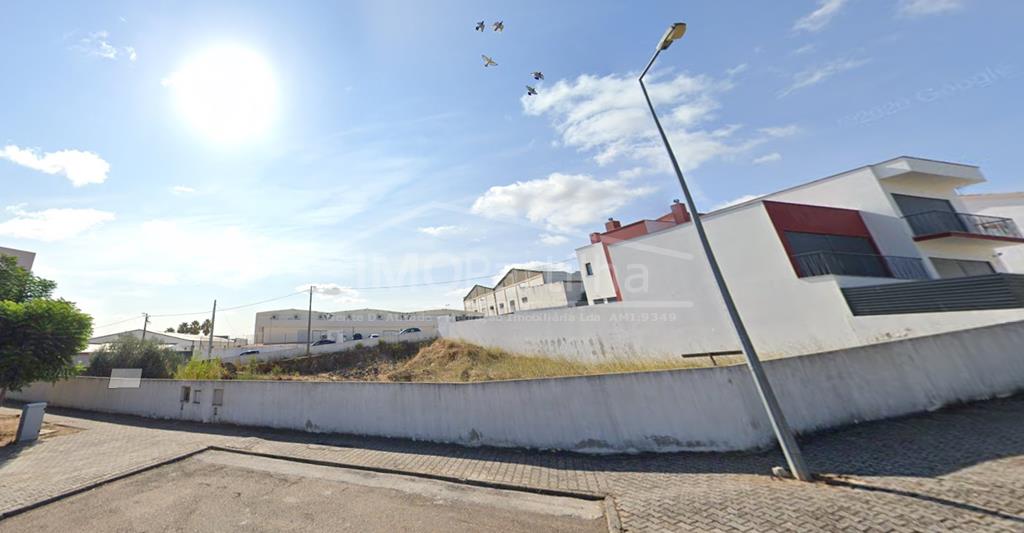 Land for sale in Elvas, Portugal — €78,900
