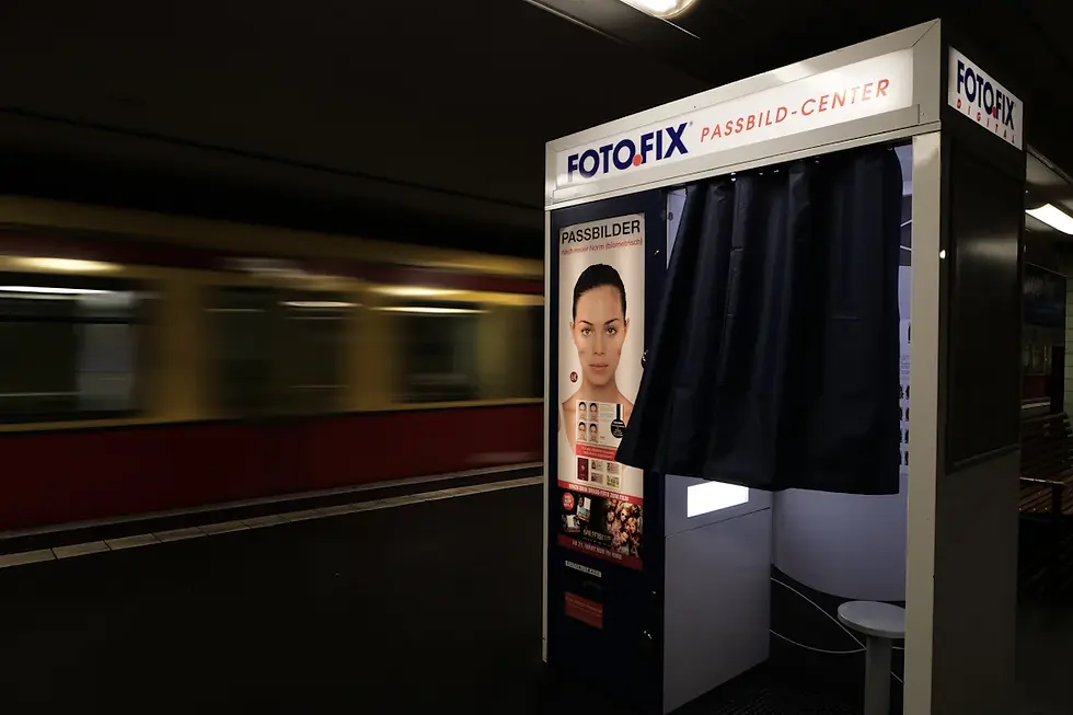 Enhancing Your San Diego Photo Booth Experience with GIFs and Videos